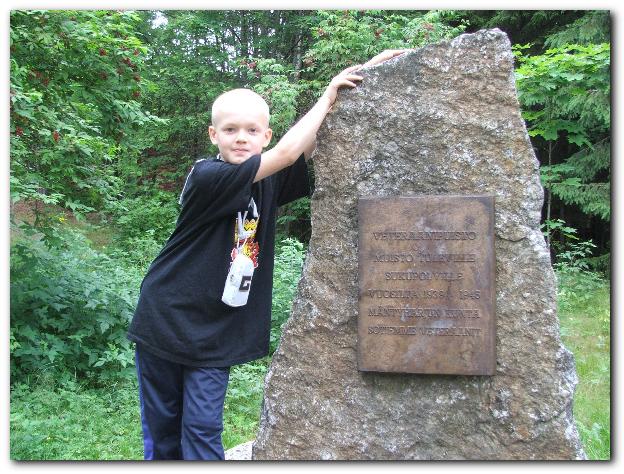 602x451 pixels (89K)